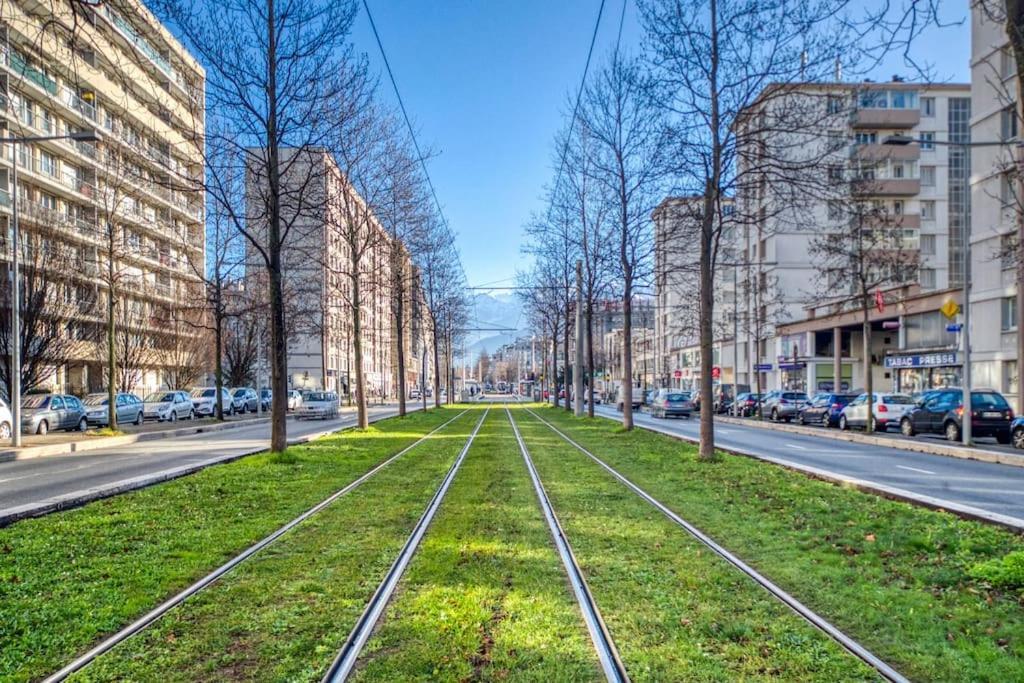 R'Apparts Luxury 10 Гренобль Экстерьер фото
